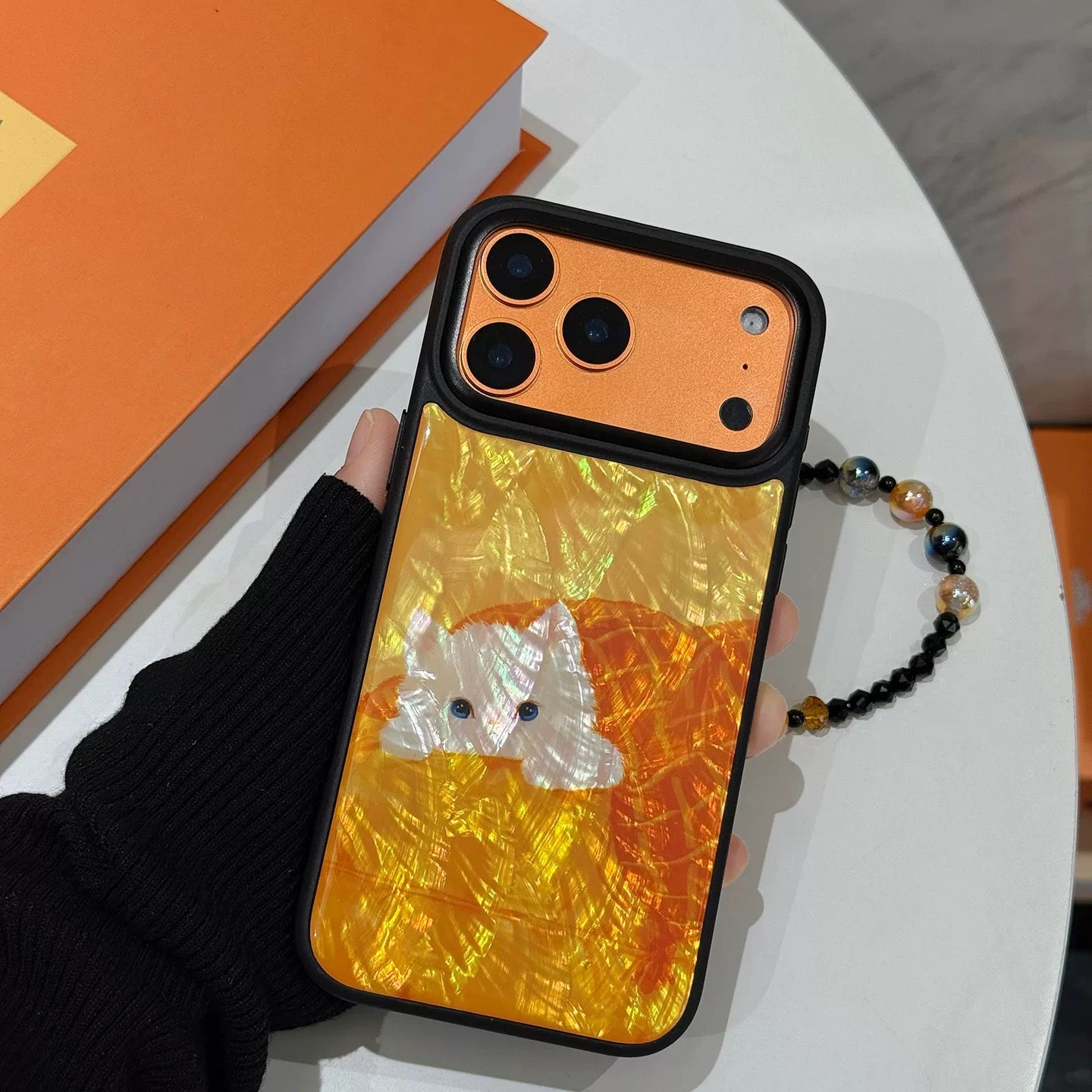 Lucky White Cat Case