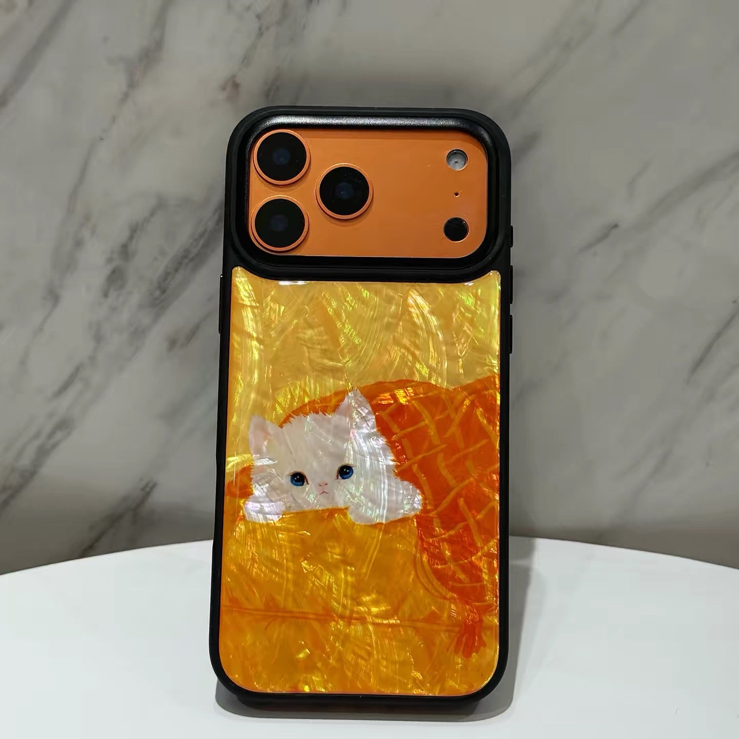 Lucky White Cat Case