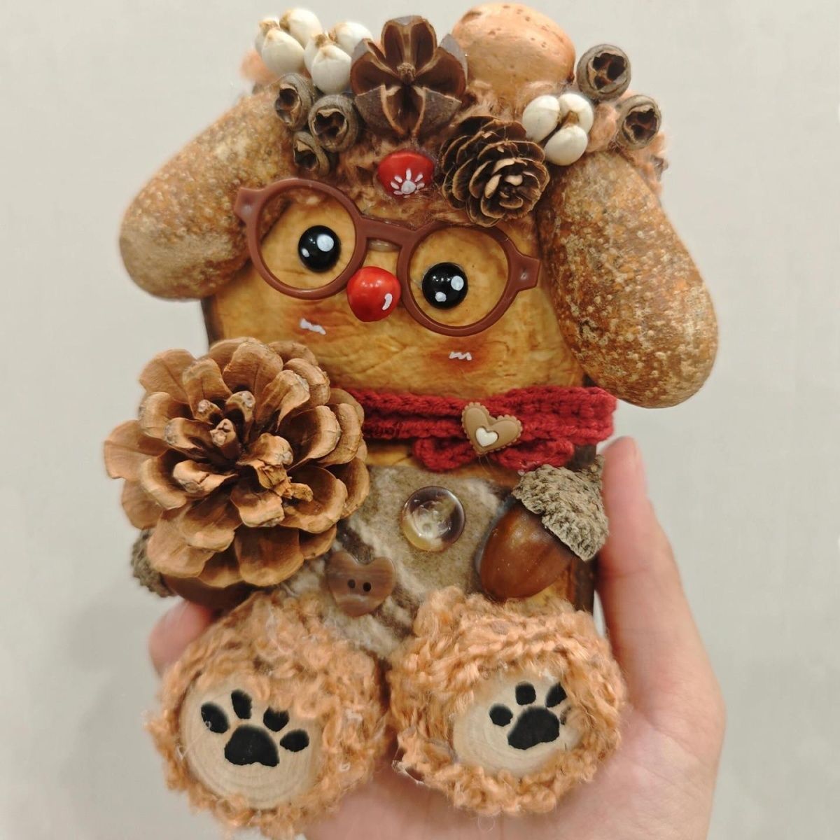 Pod doll pendant
